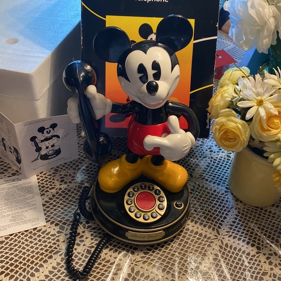 Mickey Mouse Push Button Telephone - Picture 2 of 15